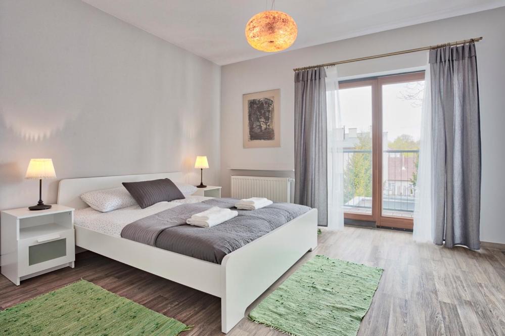 Family Apartment By Tyzenhauz Krasków Εξωτερικό φωτογραφία