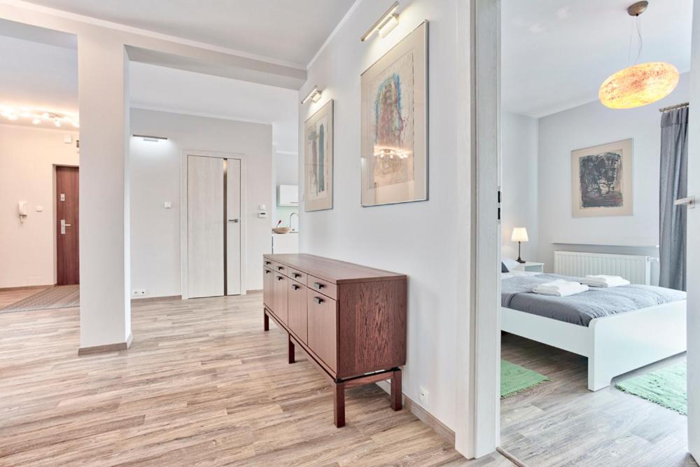 Family Apartment By Tyzenhauz Krasków Εξωτερικό φωτογραφία